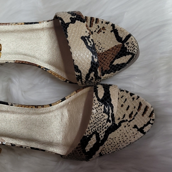 NWOT Paprika stilettos - Picture 6 of 8